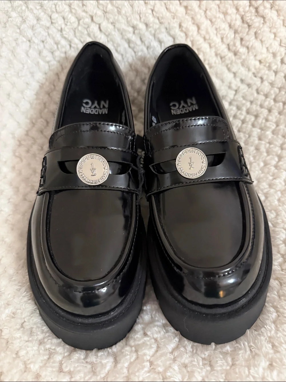 NWT Women’s 8 Madden New York City Lug Sole Coin Black Patent Loafer Cottagecore